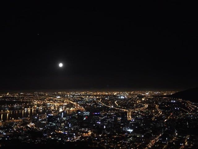Full Moon Kapstadt
