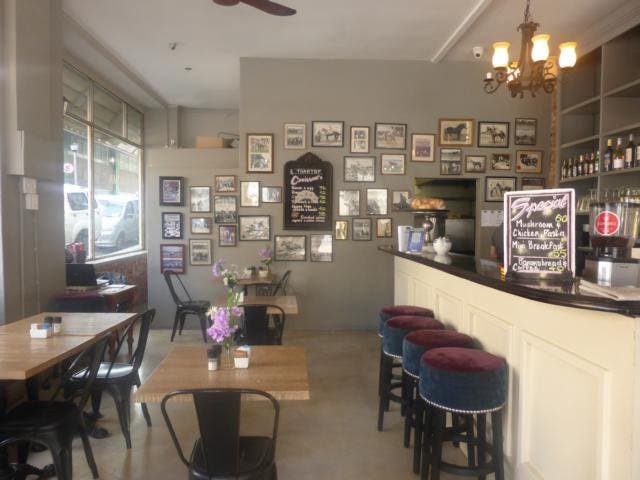 Aroma Cafe Loop Street